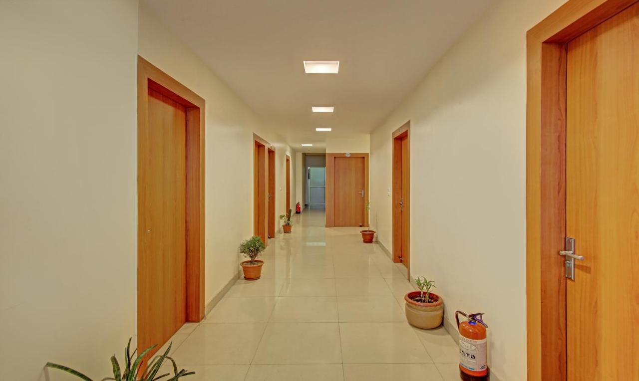 Treebo Tms Residency Hotel New Delhi Bagian luar foto